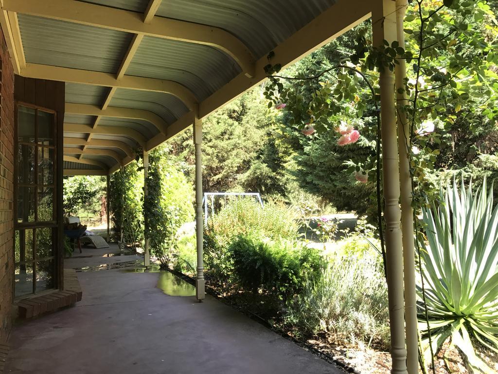 Enfield Helen'S Homestead מראה חיצוני תמונה