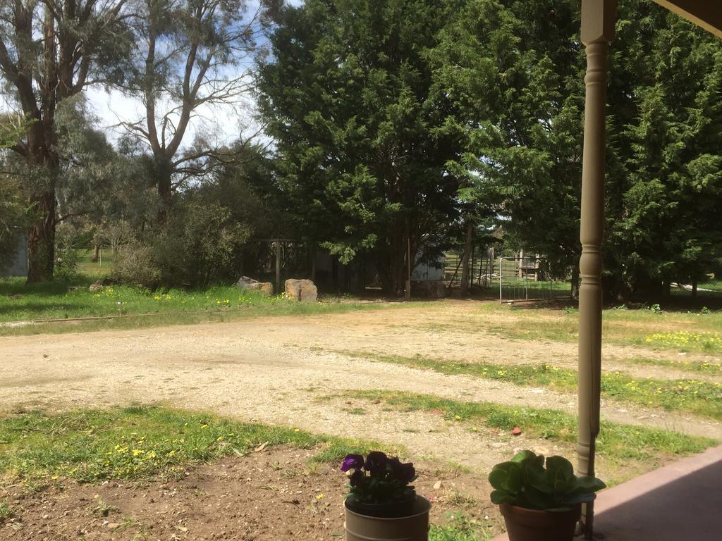 Enfield Helen'S Homestead מראה חיצוני תמונה