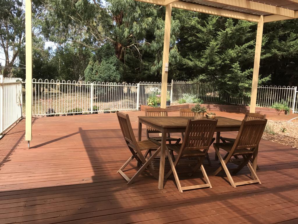 Enfield Helen'S Homestead מראה חיצוני תמונה
